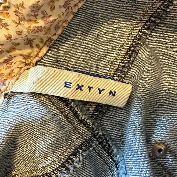 EXTYN Beaded Jeans from Italy - Picture 4 of 7